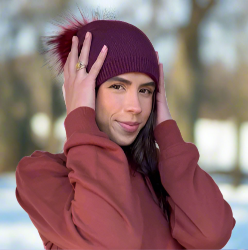 Cashmere Beanie / Fur Pom